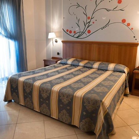 Dipendenza Hotel Londra أليساندريا المظهر الخارجي الصورة